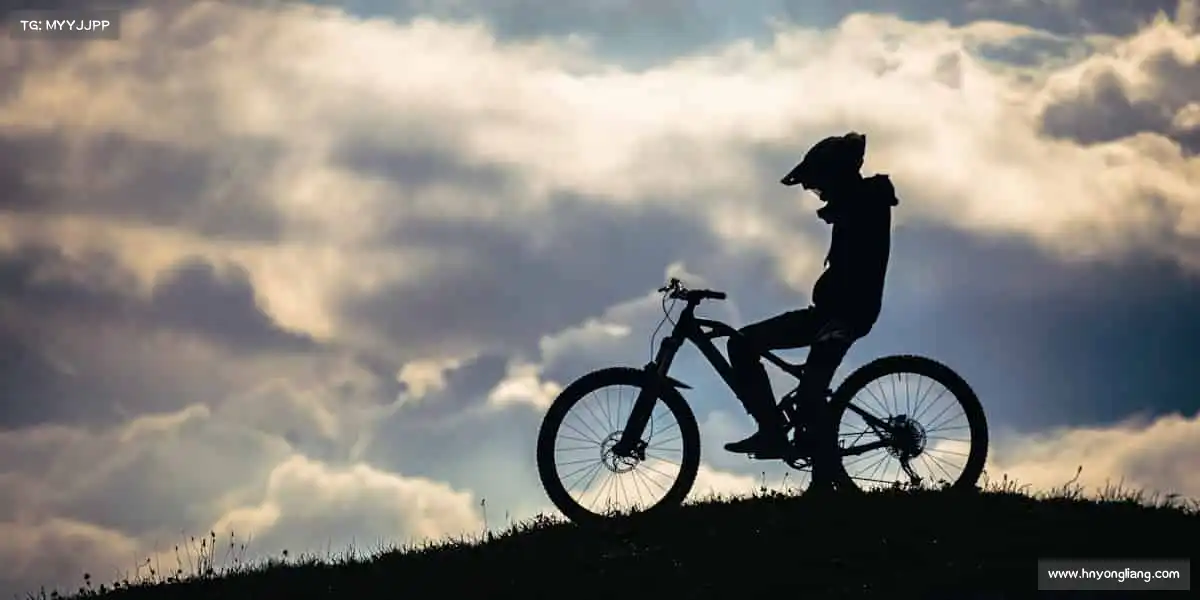 星空电竞🏀篮球砸地的声音,是梦想在跳动 —— 上场吧,你就是焦点!